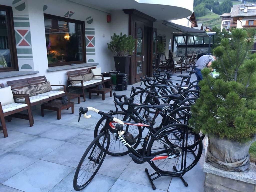 Hotel Alu Mountain Design Bormio Zewnętrze zdjęcie
